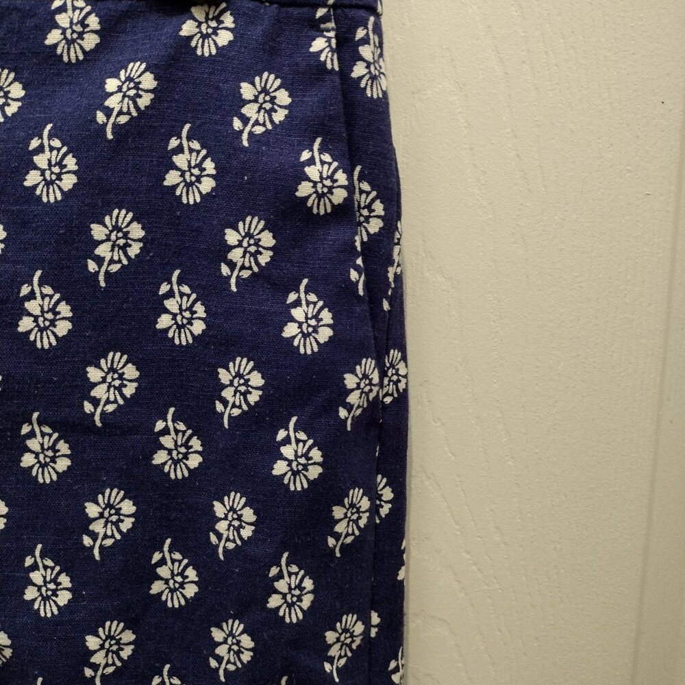 J.Crew Women’s Linen Blend Shorts Size 10 Navy White Floral Elastic Waist Summer - Picture 5 of 9